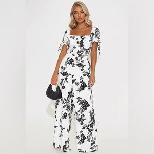 NEW Fashion Nova Violetta Jumpsuit size xl